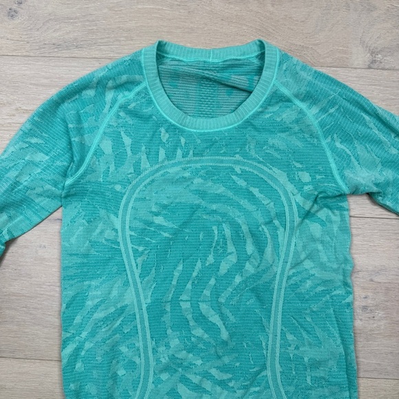 Lululemon Swiftly Tech Long Sleeve Crew - Heathered Bali Breeze - Picture 3 of 8